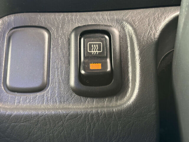 2000 DAIHATSU MIRA GINO