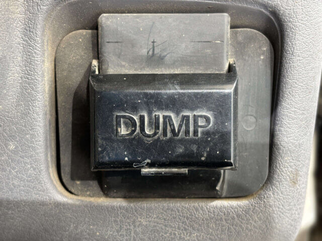 1995 MITSUBISHI MINICAB DUMP