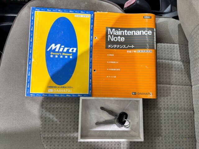 2001 DAIHATSU MIRA GINO